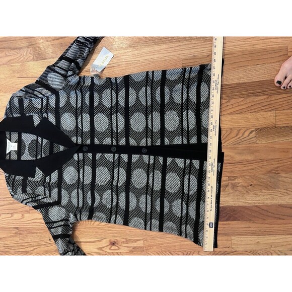 Exclusively Misook 1x Black White Stripe Circle Acrylic long cardigan Duster NWT - Picture 5 of 9